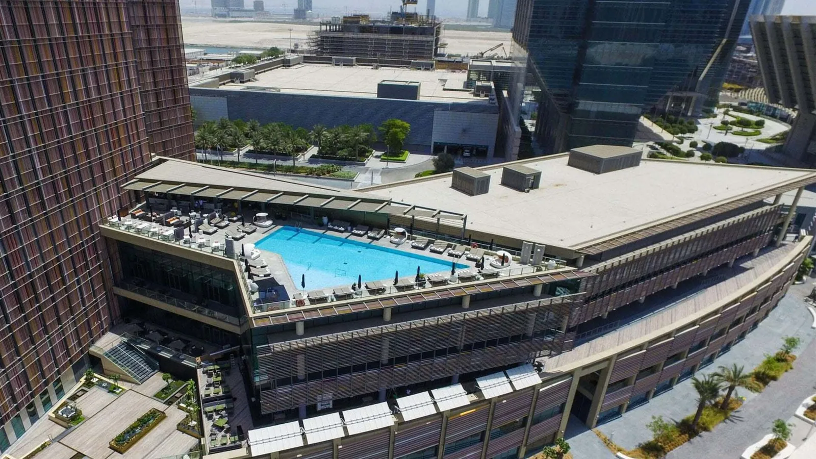 Four Seasons Hotel — FIM Flexy installation photo 2