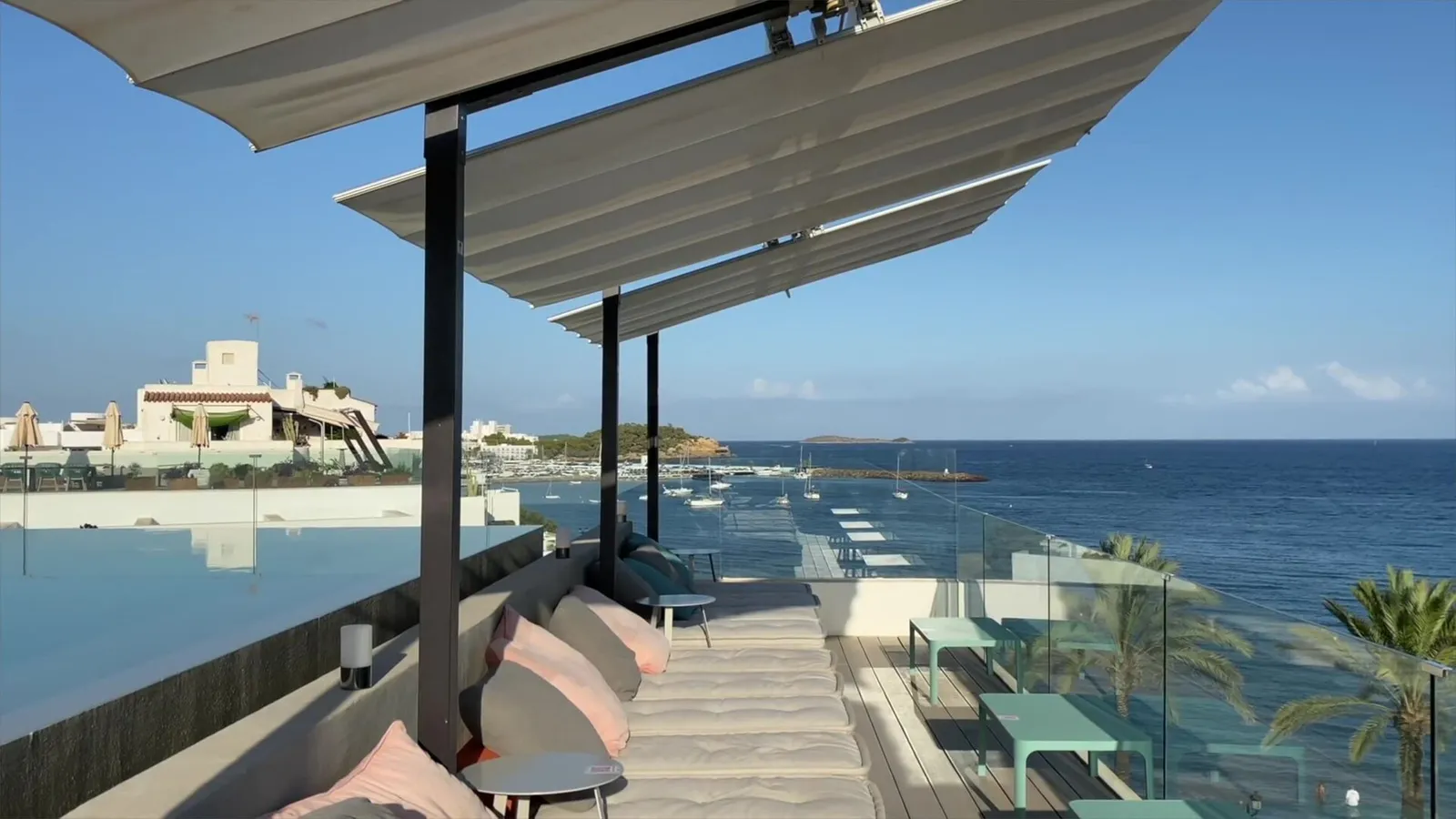 W Hotel Pool Deck — FIM Flexy Large installation photo 5